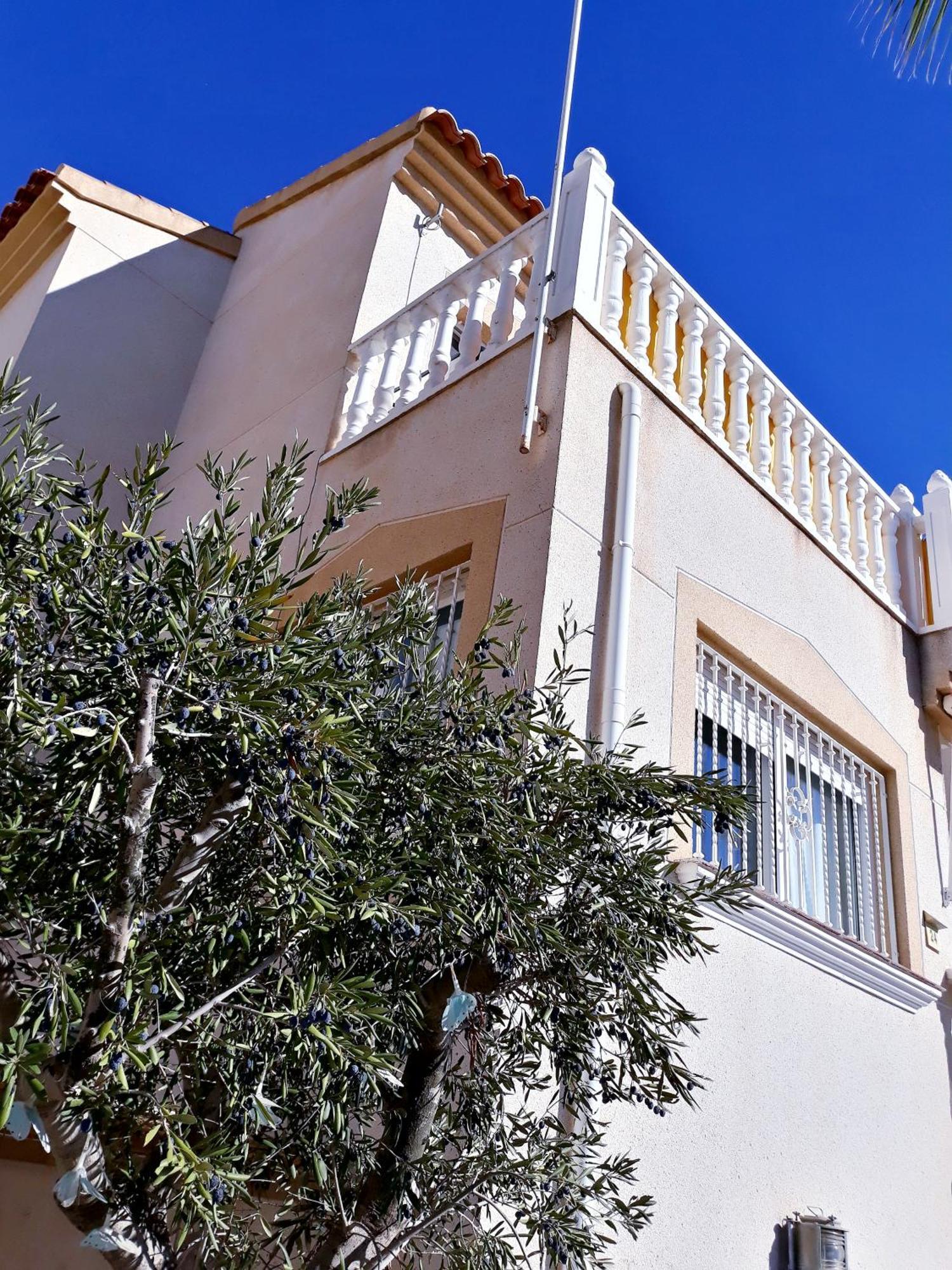 Fabulous Detached Large Villa 5 Bedrooms 3 Bathrooms Backing Onto Villamartin Golf Course Dış mekan fotoğraf