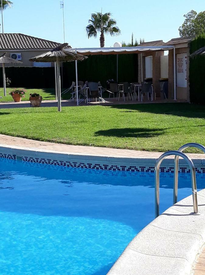 Fabulous Detached Large Villa 5 Bedrooms 3 Bathrooms Backing Onto Villamartin Golf Course Dış mekan fotoğraf